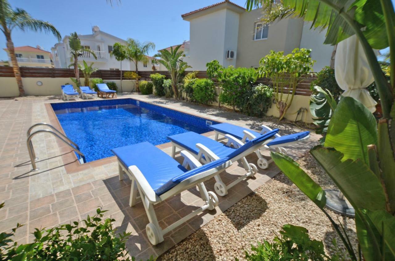 Vilă Favor - 3 Bed With Pool Close To Nissi